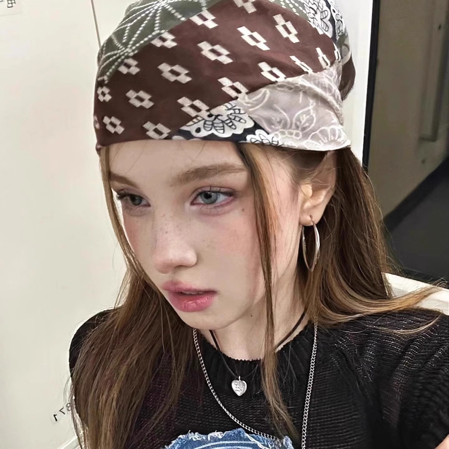 Retro Amerikan Tarzı Başörtüsü - Street Fashion Girl incelemesi ve fiyatı